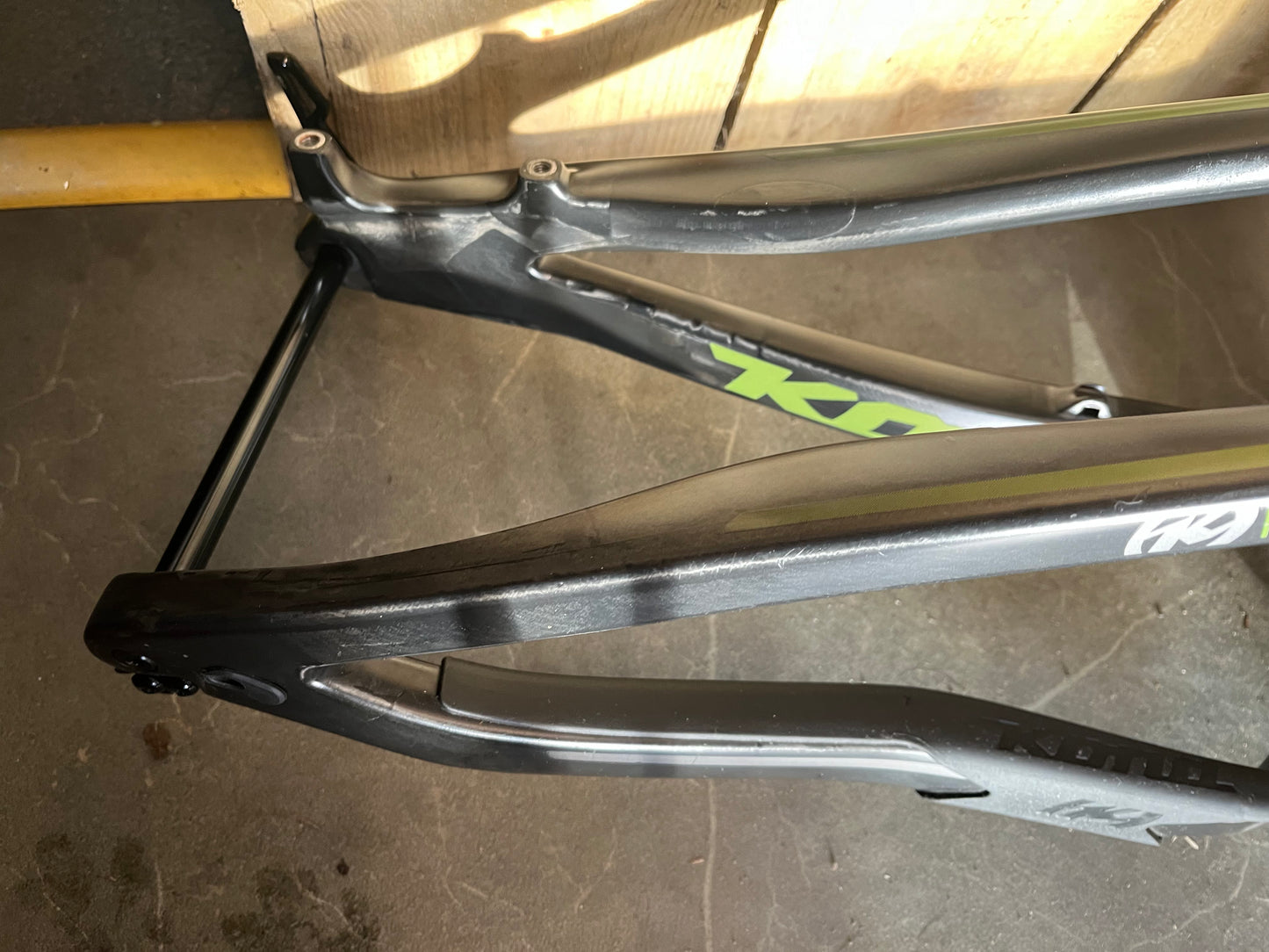 Kona Hei Hei Supreme Frame & Forks Carbon