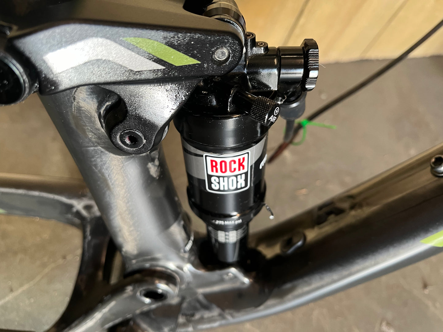 Kona Hei Hei Supreme Frame & Forks Carbon